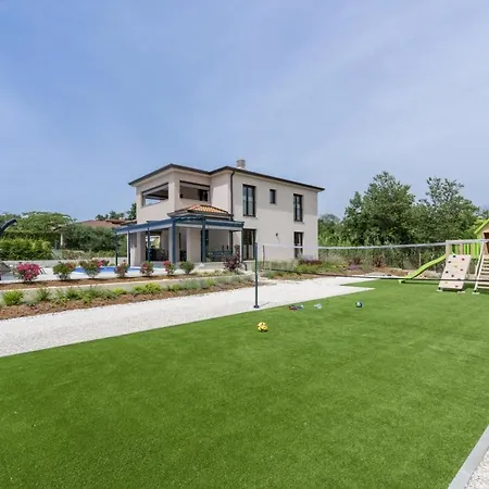 Karina In Kadumi - Haus Fur 8 Personen Villa Poreč
